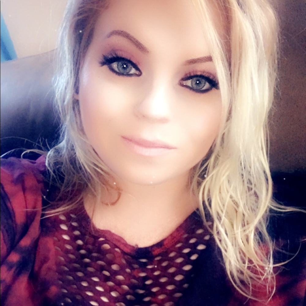 Meet your Posher, Samantha
